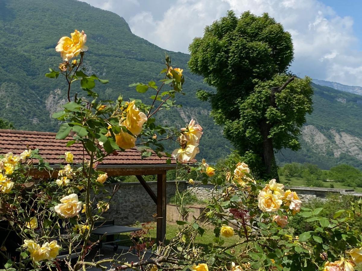 Holiday home Maison Zen Et Jacuzzi Proche Des Passerelles Himalayennes De Monteynard